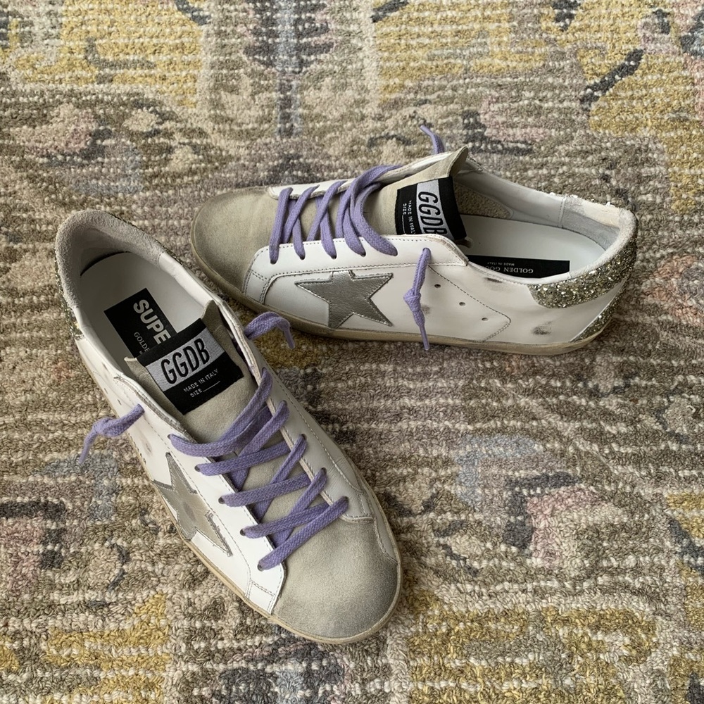 LIKE NEW Golden Goose Deluxe Brand Superstar